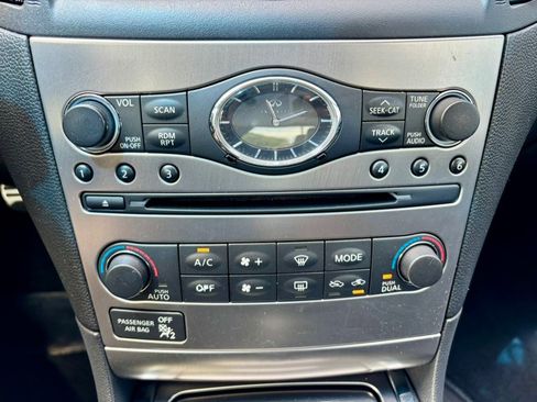 Used 2013 INFINITI G37 x Sedan w/ Premium Pkg AWD/4WD image 24