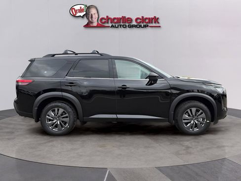 New 2026 Nissan Pathfinder SV FWD image 8