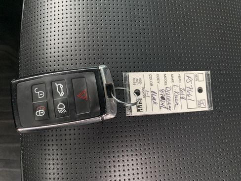 Used 2018 Land Rover Discovery HSE Luxury AWD/4WD image 37
