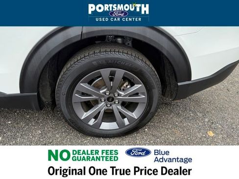 Certified 2022 Ford Explorer XLT w/ Equipment Group 202A image 26