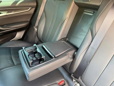 Used 2017 BMW X6 M image 16