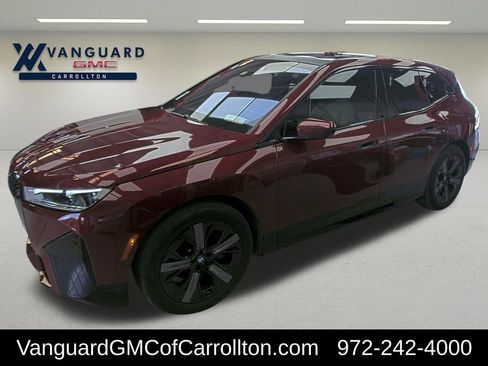 Used 2025 BMW iX xDrive50 AWD/4WD image 1