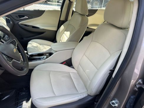 Used 2024 Chevrolet Malibu LT image 21