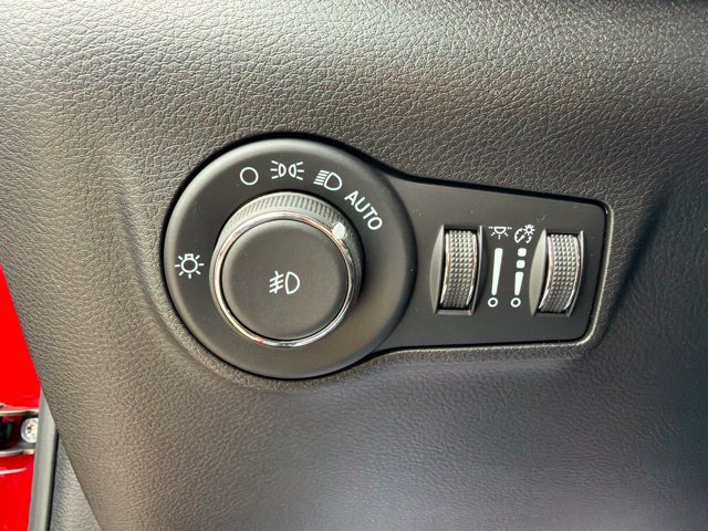 Certified 2025 Jeep Compass Limited AWD/4WD image 17