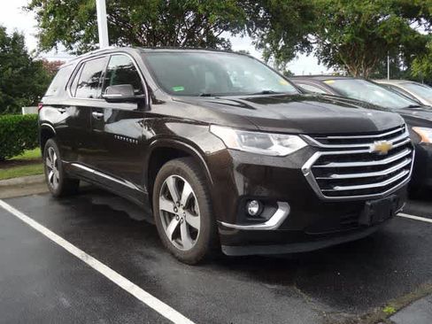Used 2019 Chevrolet Traverse High Country AWD/4WD image 3