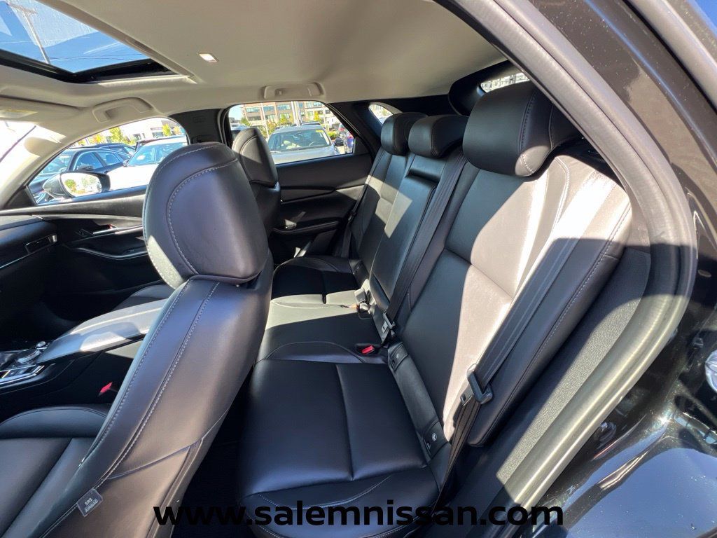 Used 2022 MAZDA CX-30 AWD 2.5 S w/ Preferred Package image 19