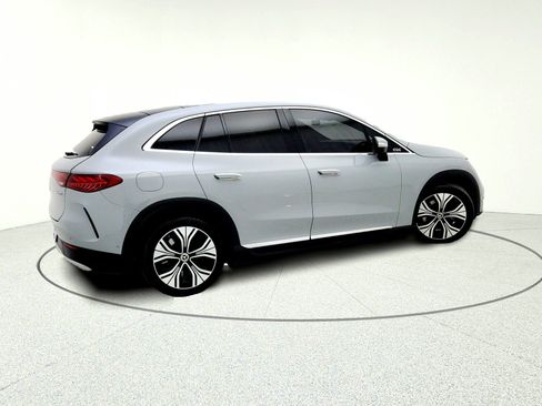 Used 2023 Mercedes-Benz EQE 350+ 4MATIC SUV w/ Exclusive Trim Package image 8