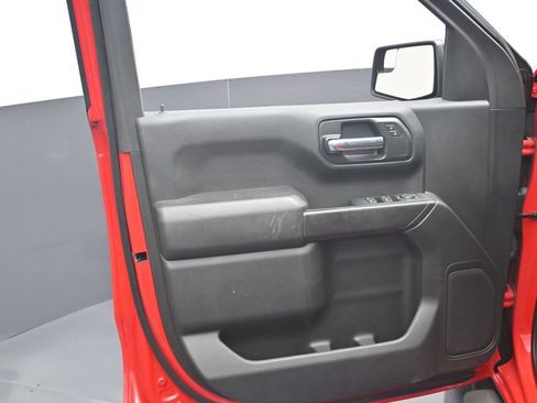 Used 2022 Chevrolet Silverado 1500 Custom RWD image 10