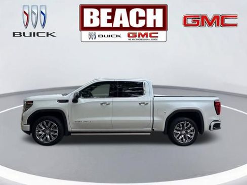 Used 2025 GMC Sierra 1500 Denali w/ Denali Reserve Package AWD/4WD image 6