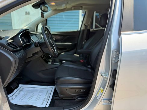 Used 2019 Buick Encore Preferred AWD/4WD image 10