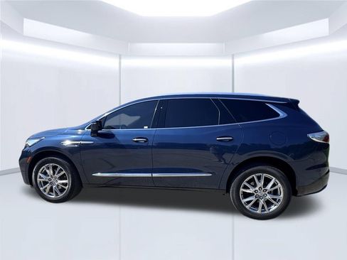 Used 2023 Buick Enclave Essence w/ Experience Buick Package FWD image 8