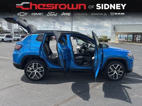 Used 2024 Jeep Compass Limited w/ Elite Group image 18