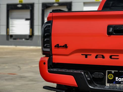 Used 2023 Toyota Tacoma TRD Pro AWD/4WD image 14