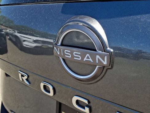 Certified 2023 Nissan Rogue SV AWD/4WD image 29