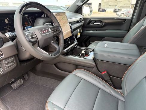 New 2026 GMC Yukon XL AT4 w/ AT4 Premium Plus Package AWD/4WD image 16