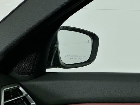 Used 2025 BMW 330i xDrive Sedan w/ Premium Package image 24