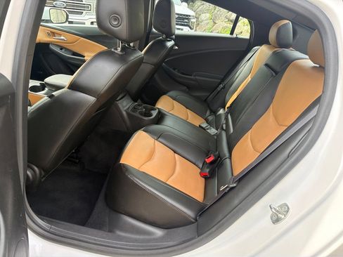 Used 2016 Chevrolet Volt Premier w/ Driver Confidence Package FWD image 17