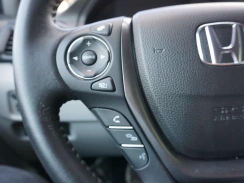 Used 2017 Honda Ridgeline RTL-T image 30