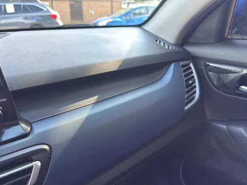 Used 2021 Kia Seltos S FWD image 40