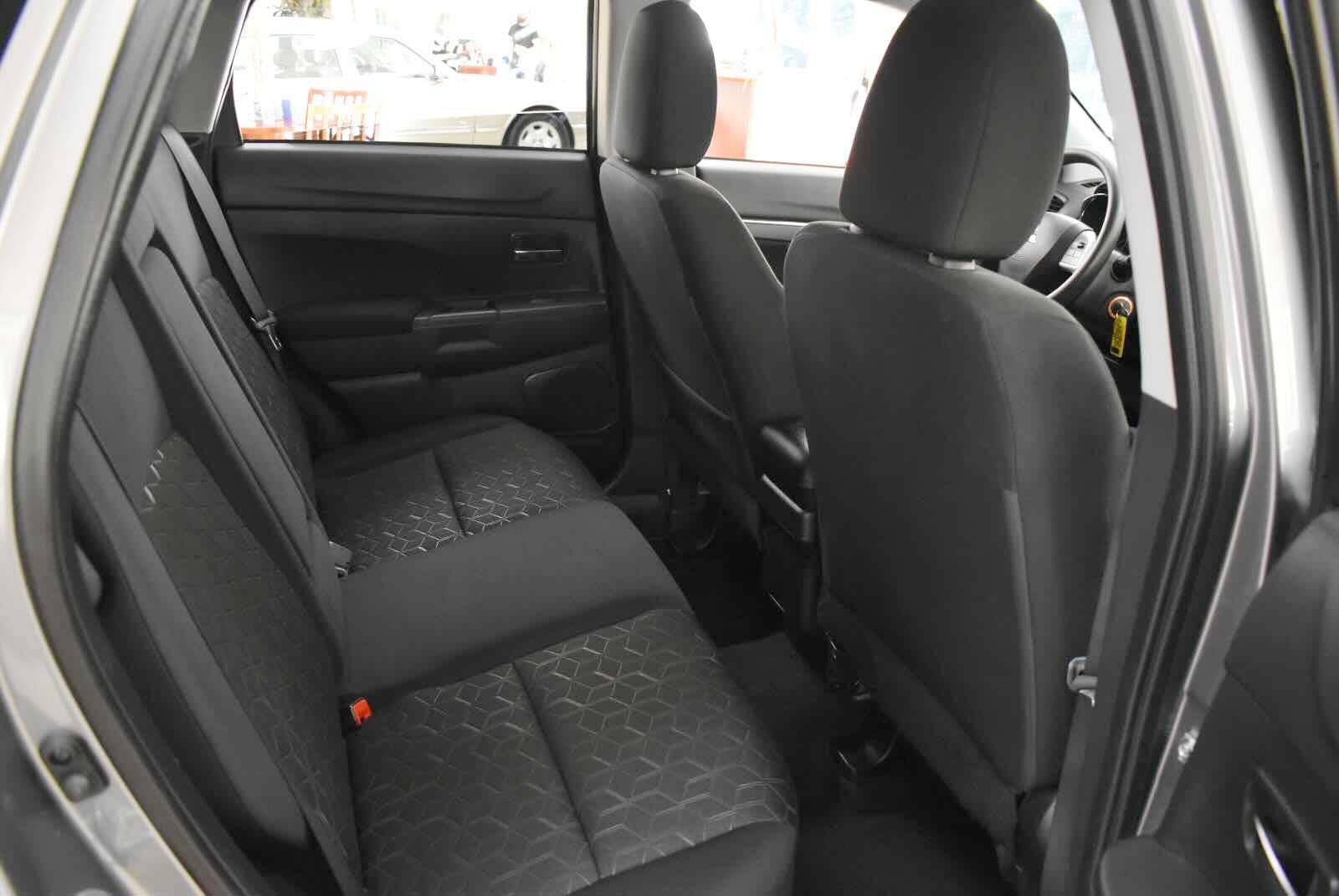 Used 2024 Mitsubishi Outlander Sport LE AWD/4WD image 45