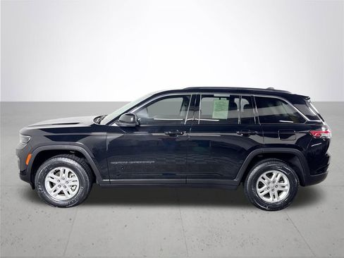 Used 2023 Jeep Grand Cherokee Laredo w/ Trailer Tow Prep Group (B) image 9