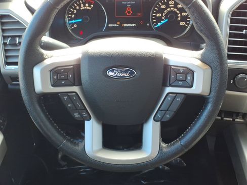 Used 2015 Ford F150 Lariat w/ Equipment Group 502A Luxury AWD/4WD image 14
