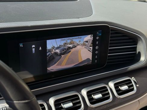 Used 2020 Mercedes-Benz GLS 450 4MATIC image 25