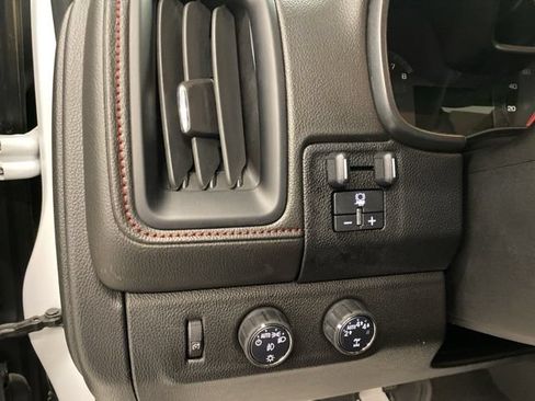 Used 2020 GMC Canyon All Terrain w/ All Terrain X Package AWD/4WD image 31