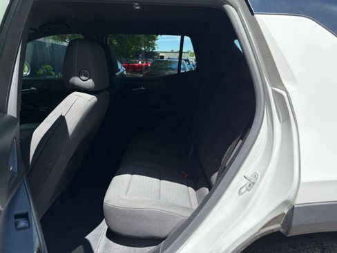 Used 2025 Chevrolet Equinox LT FWD image 25
