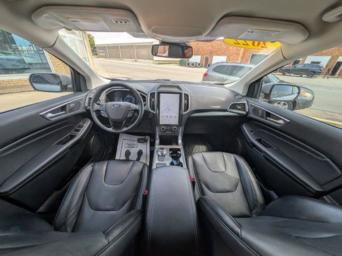 Used 2022 Ford Edge Titanium w/ Equipment Group 301A AWD/4WD image 30