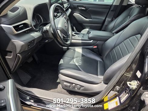 Used 2023 Toyota Highlander XLE FWD image 7