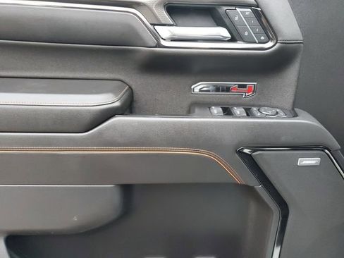 Used 2022 GMC Sierra 1500 AT4 w/ AT4 Premium Package image 17