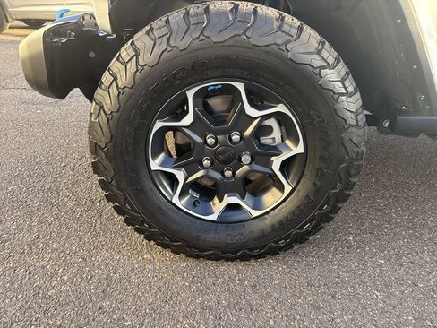 Used 2023 Jeep Wrangler Unlimited Rubicon 4xe w/ Safety Group image 31