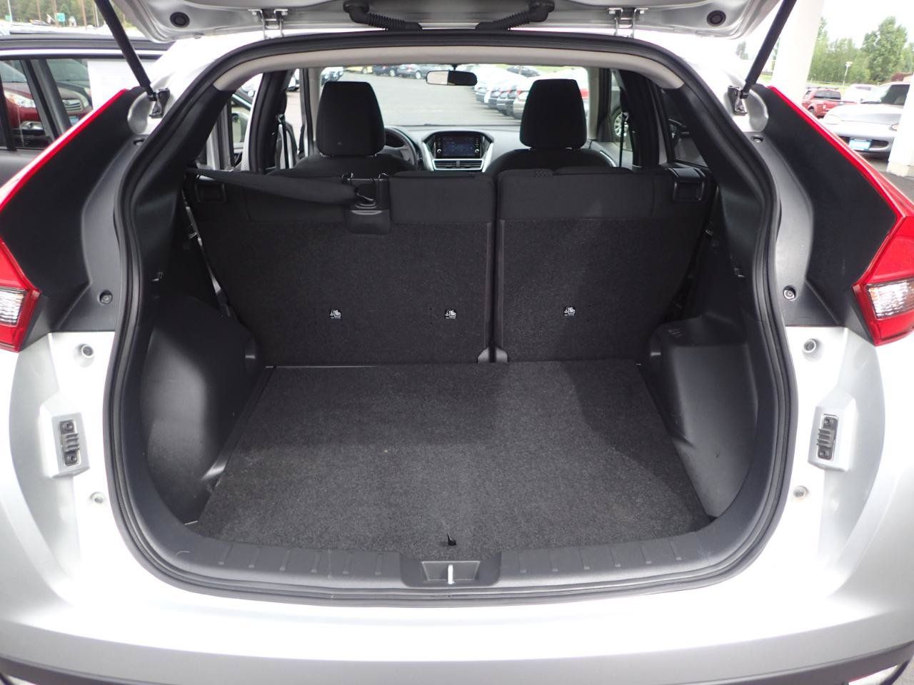 Used 2018 Mitsubishi Eclipse Cross ES FWD image 11
