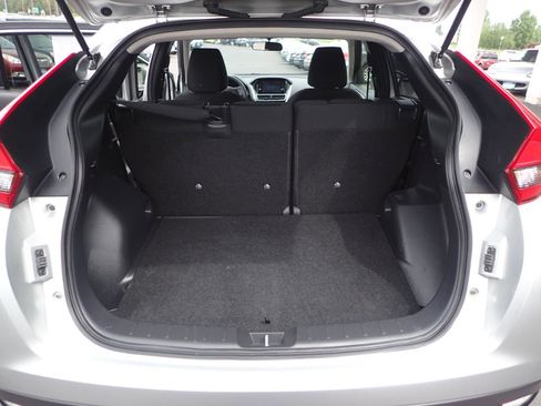 Used 2018 Mitsubishi Eclipse Cross ES FWD image 11
