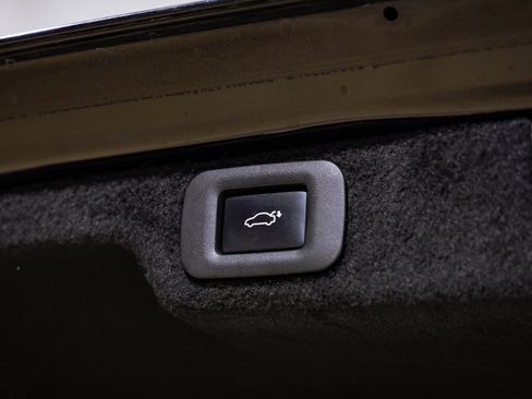 Used 2019 Lexus LS 500 image 33