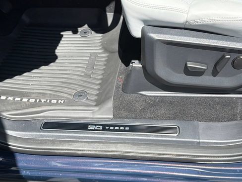 New 2027 Ford Expedition Platinum AWD/4WD image 11