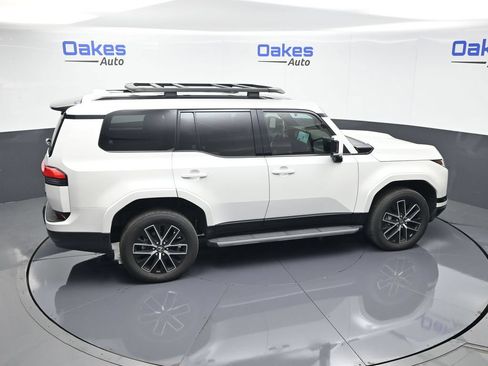 Used 2024 Lexus GX 550 w/ Accessory Package (2T) AWD/4WD image 56