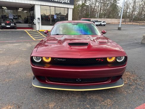 Used 2019 Dodge Challenger R/T Scat Pack image 3
