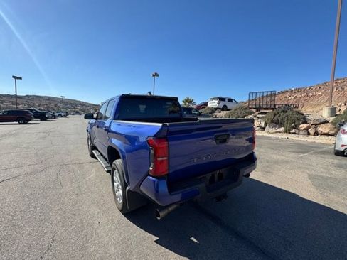 Used 2025 Toyota Tacoma SR5 image 3