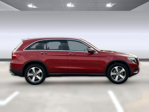 Used 2019 Mercedes-Benz GLC 300 image 8