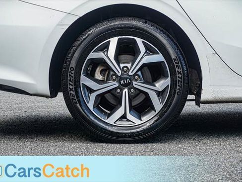 Used 2021 Kia Forte LXS FWD image 16