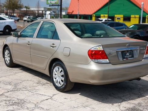 Used 2006 Toyota Camry LE image 8