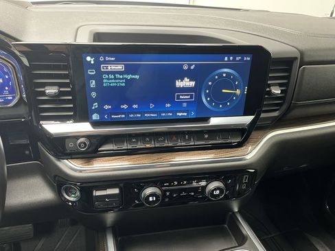 Certified 2024 Chevrolet Silverado 1500 RST w/ Rally Edition image 17