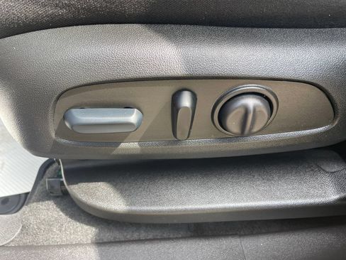 Used 2024 Chevrolet Equinox LT AWD/4WD image 22
