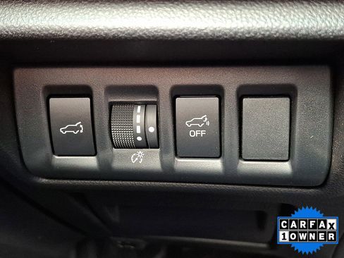 Certified 2025 Subaru Outback Premium w/ Popular Package #1A AWD/4WD image 23