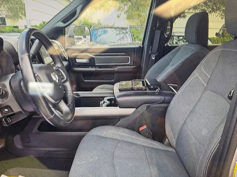 Used 2022 RAM 2500 Big Horn w/ Level A Equipment Group AWD/4WD image 10