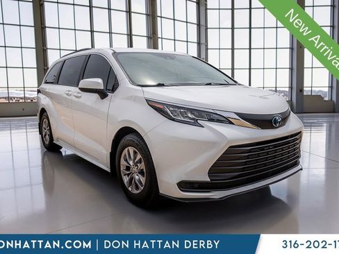 Used 2022 Toyota Sienna LE FWD image 39