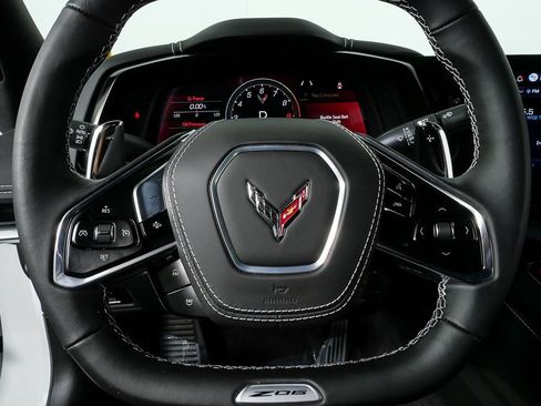 Used 2025 Chevrolet Corvette Z06 image 9