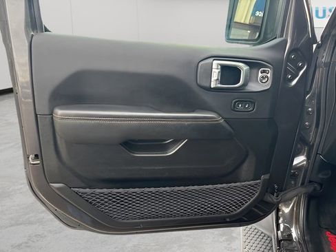 Used 2024 Jeep Wrangler Unlimited Sahara w/ Technology Group image 14